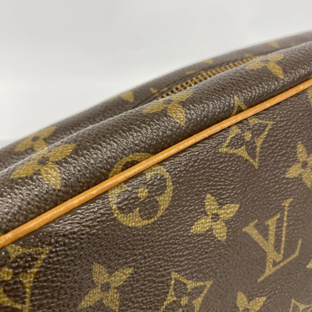 LOUIS VUITTON Brown Monogram Clutch Bag - Picture 9 of 10